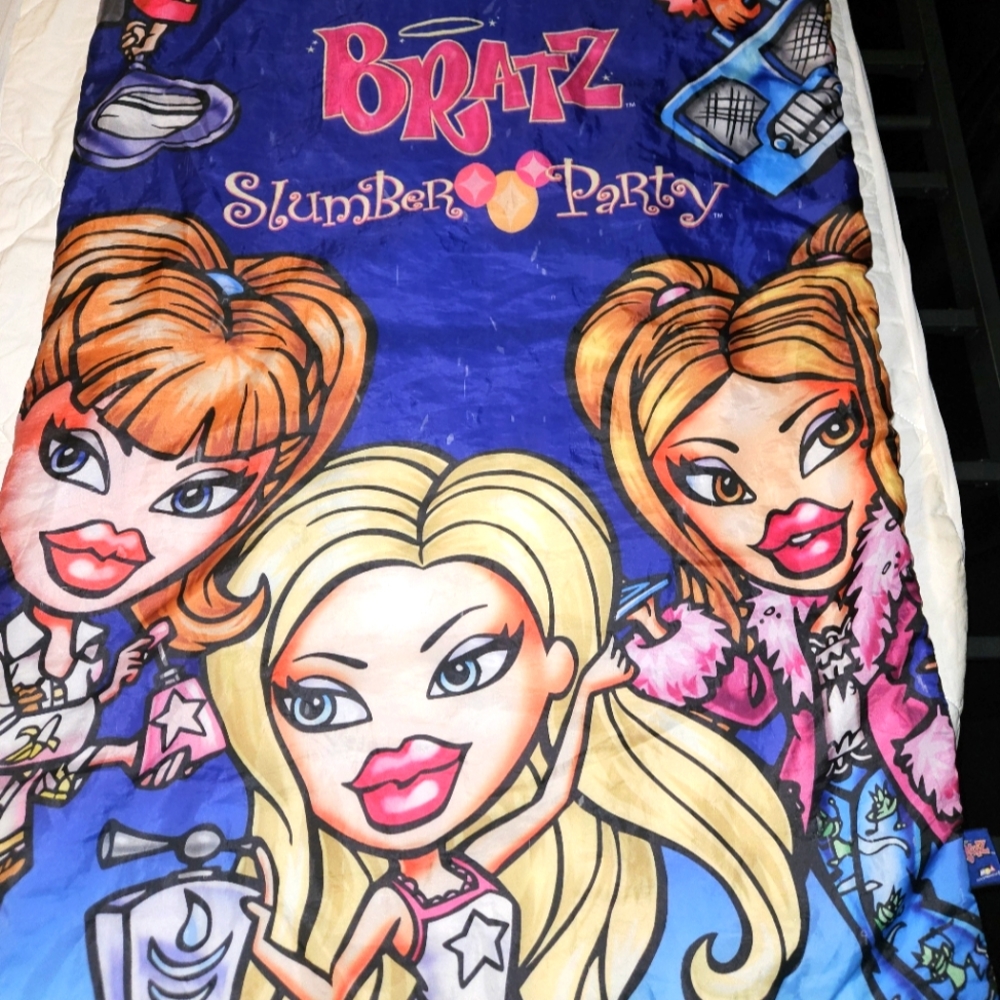 Bratz Doll Sleeping Bag 2003 MGA Slumber Party Beauty Sleep Never Looked so Good